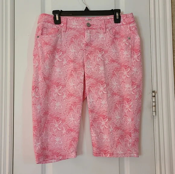 Tommy Bahama Denim Boardwalk Pink Floral 15" Clamdigger Shorts Size 30 - Picture 3 of 12